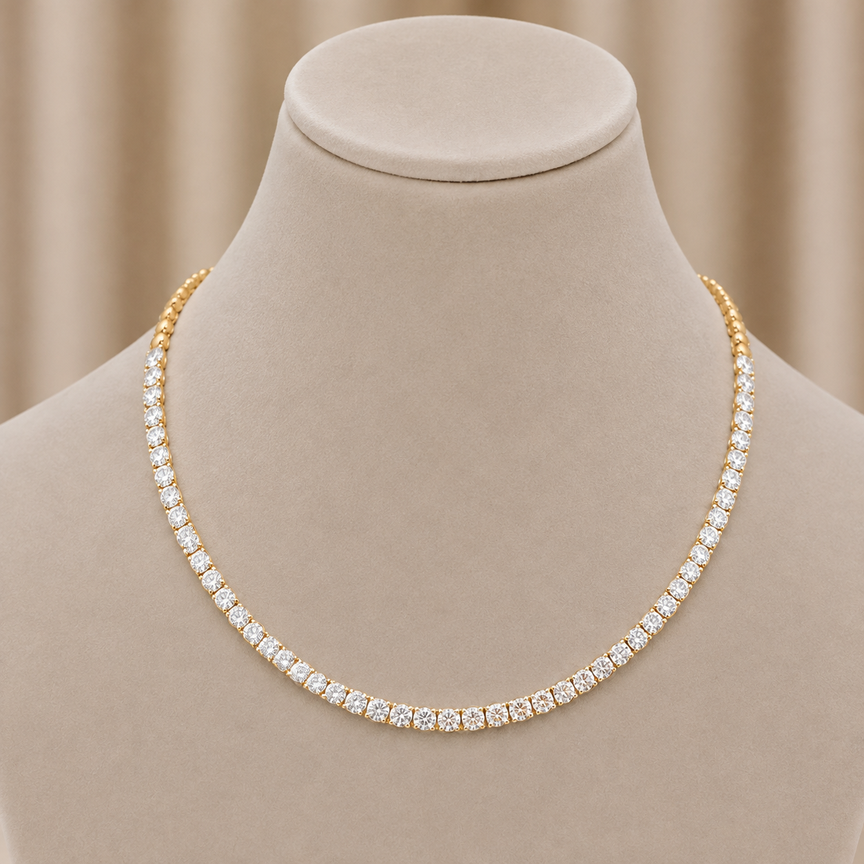 Romantic Aura Diamond Cluster Necklace