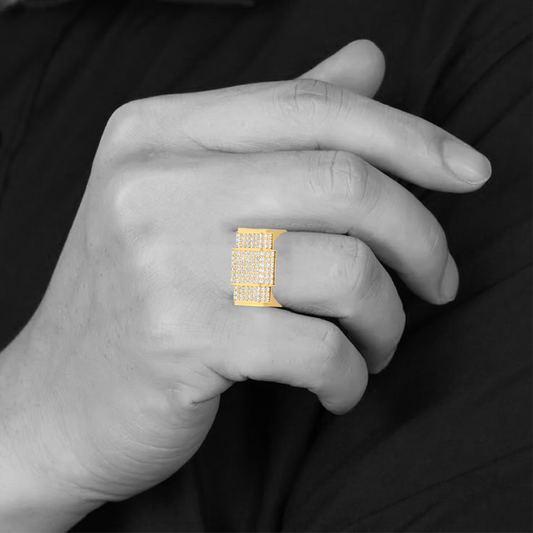 Round Cluster Engagement CVD Diamond Ring For Men