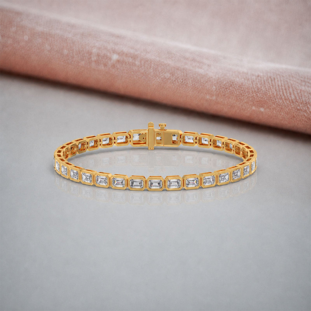 7.01 ct Bezel Emerald Diamond Tennis Bracelet