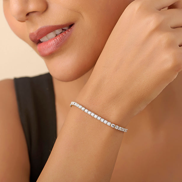 5.775 ct Delicate Round Diamond Tennis Bracelet