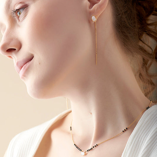 Minimalist Oval Diamond Sui-Dhaga Earrings