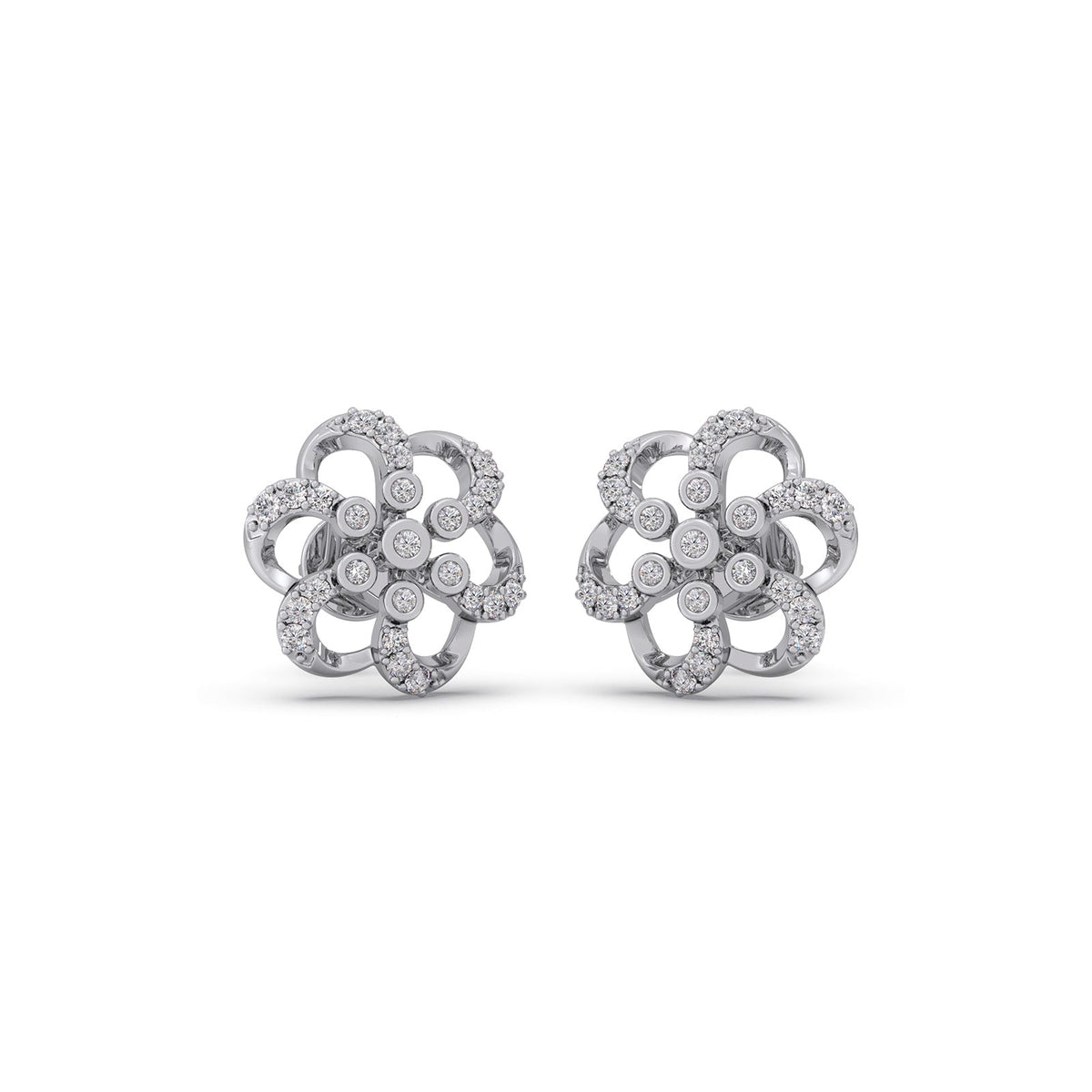 Classic Petale Diamond Stud Earrings
