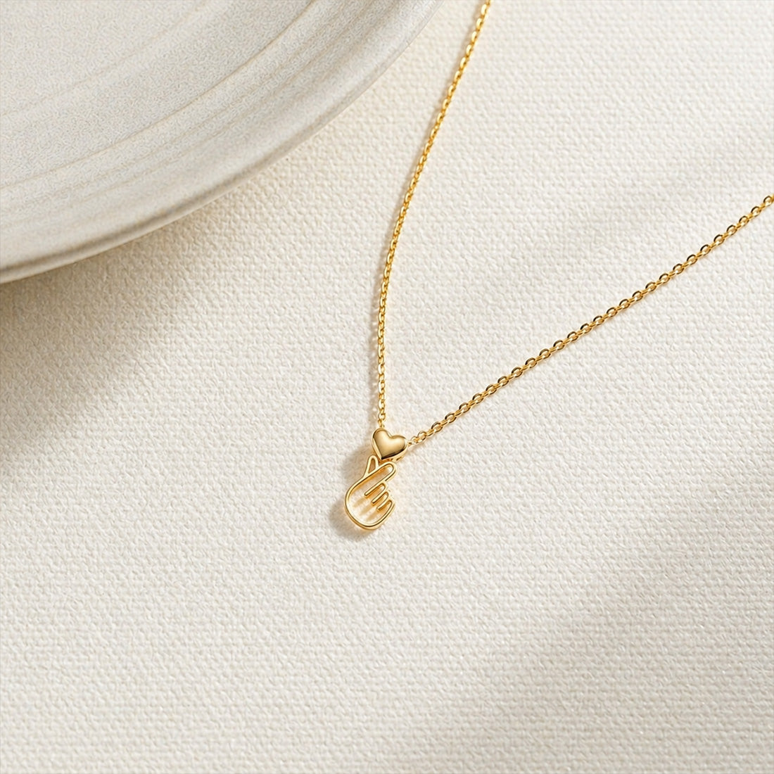 Sarang Heart Plain Gold Chain Necklace