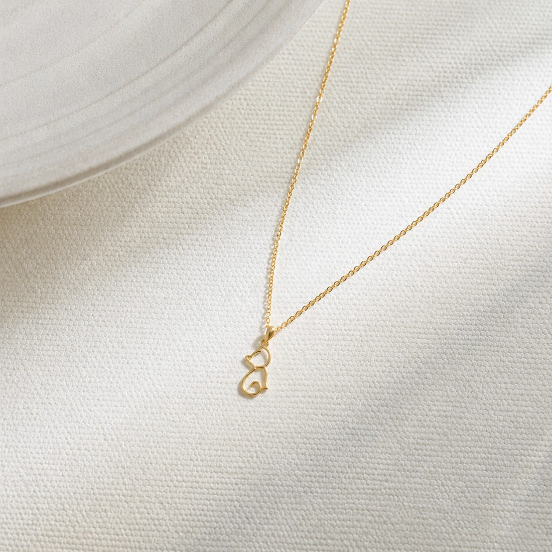 Cat Plain Gold Pendant