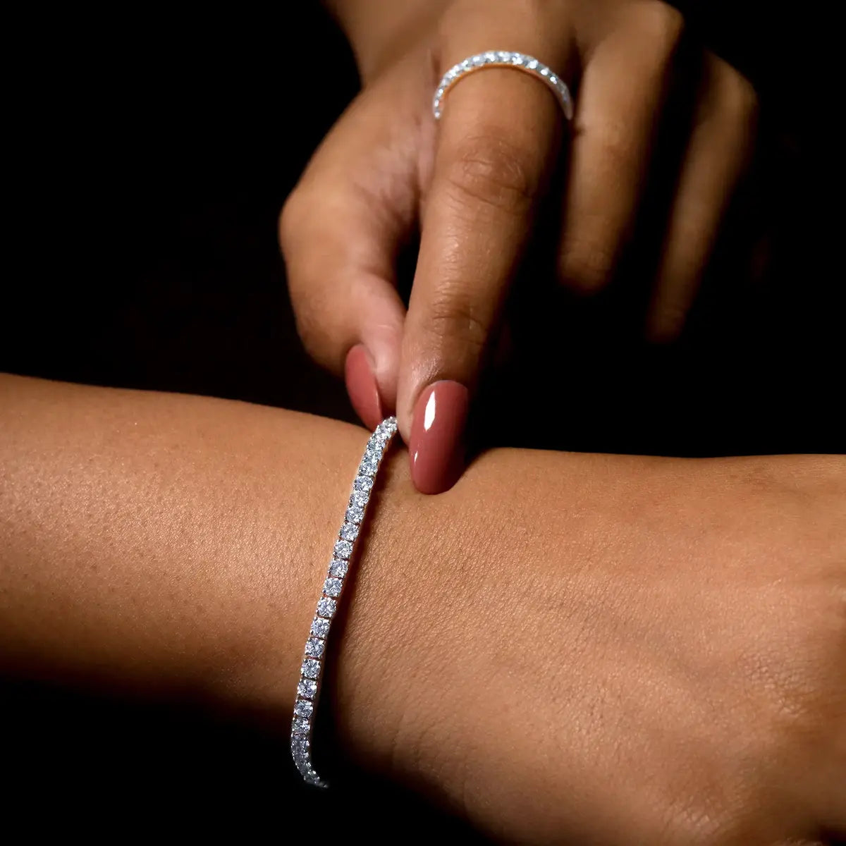 Classic 0.09 Pointer Tennis Bracelet
