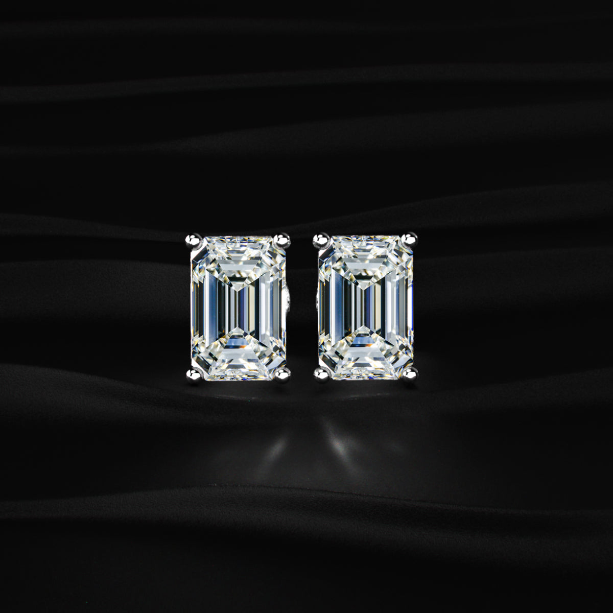 Emerald Diamond Earrings