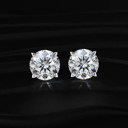 Round Solitaire With V-Prongs Studs