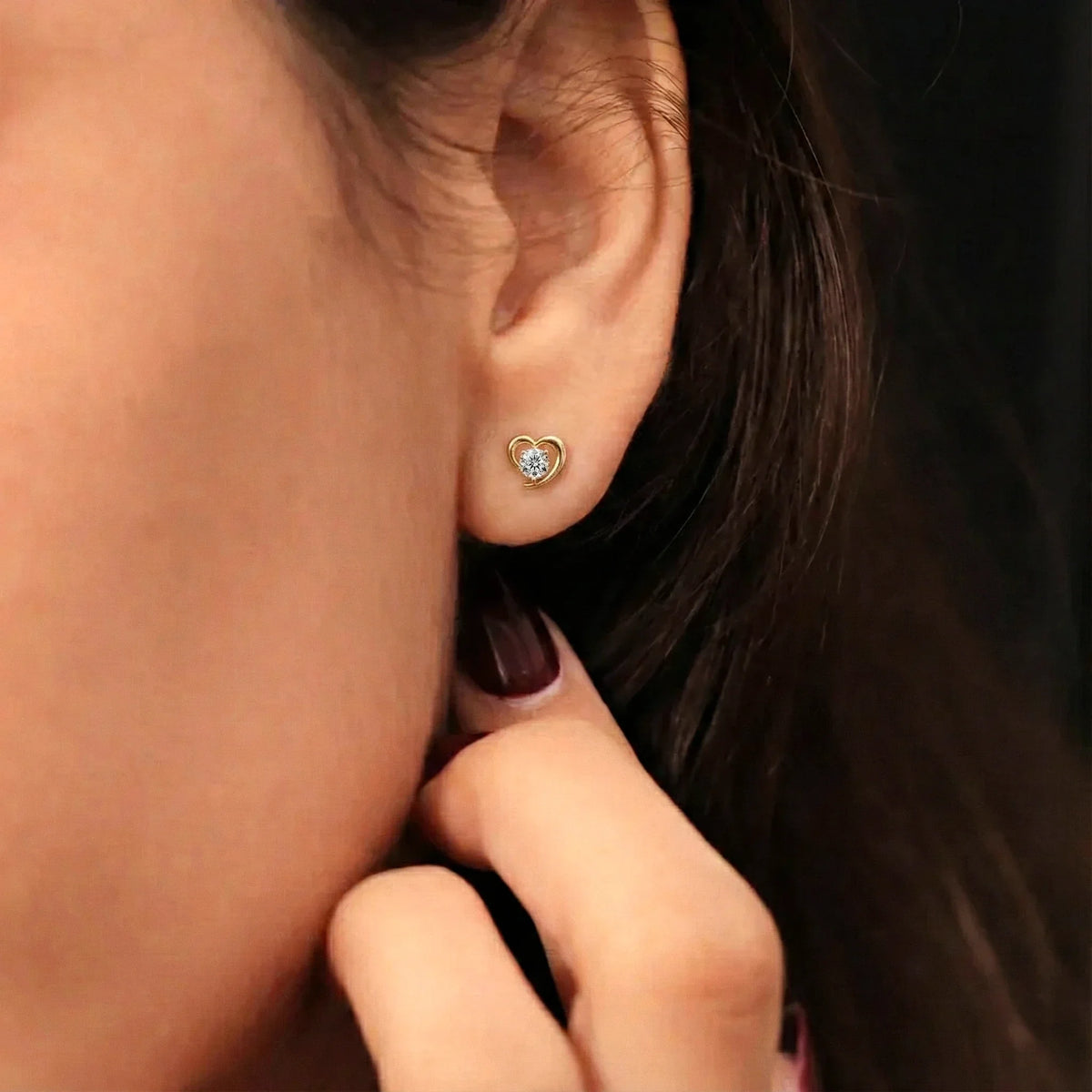 Round Diamond Earrings With Open Heart Shape