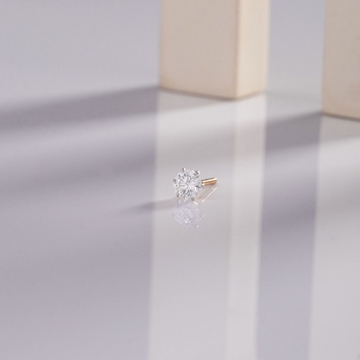 Round Ray Round Diamond Men Stud