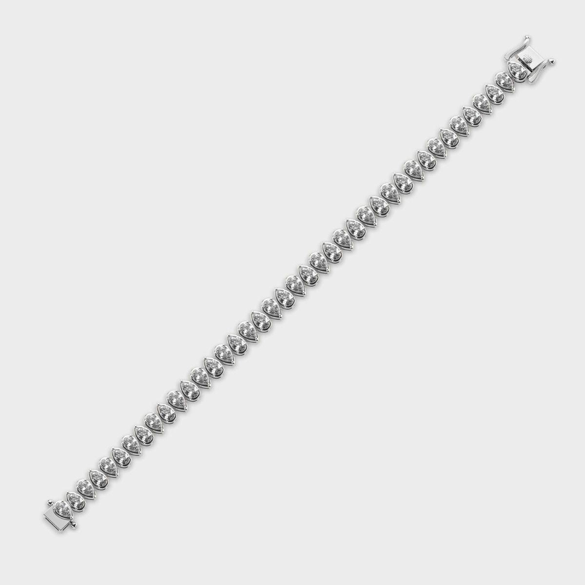 Pretty Woman Pear Diamond Bracelet
