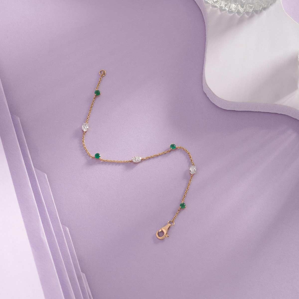 Minimal Artemis Green Dot Stone Diamond Bracelet