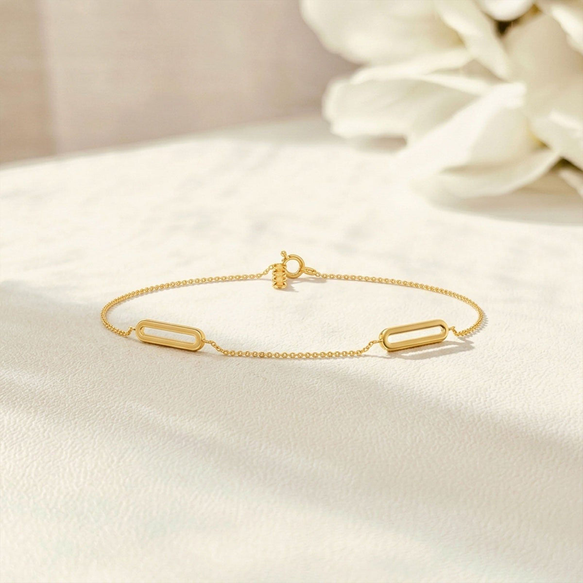 Trombone Link Plain Gold Chain Bracelet