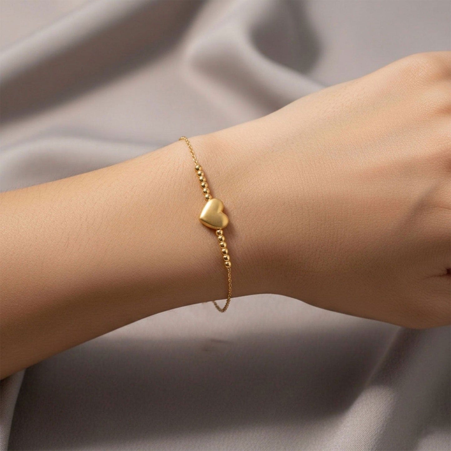 Heart Plain Gold Chain Bracelet