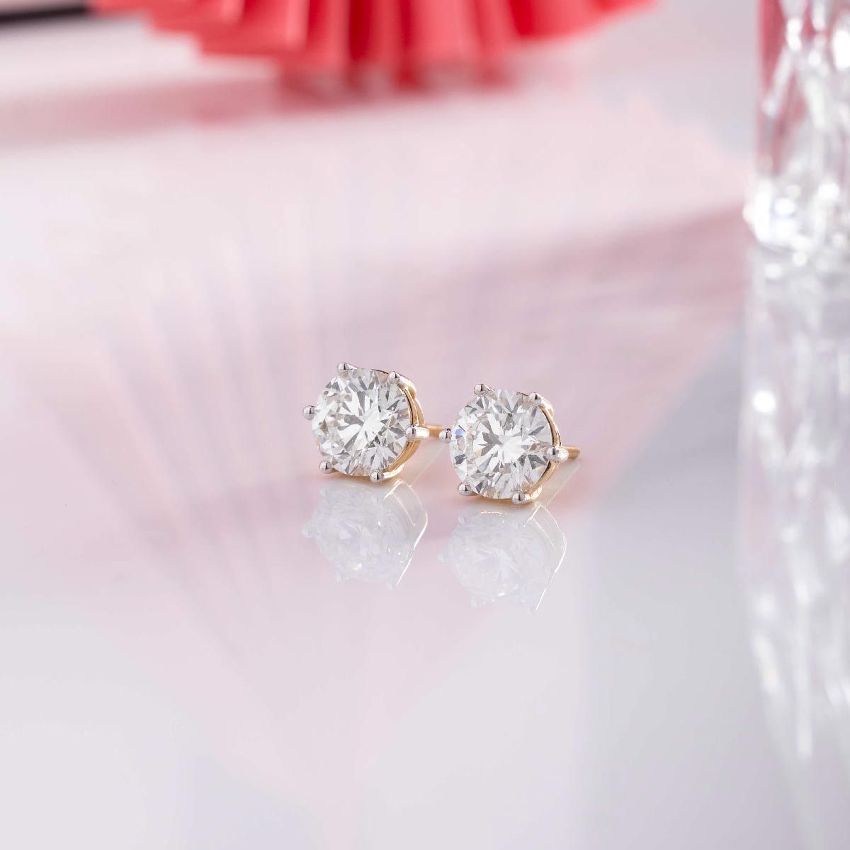 Bright Gladius Orbis Men Round Diamond Stud