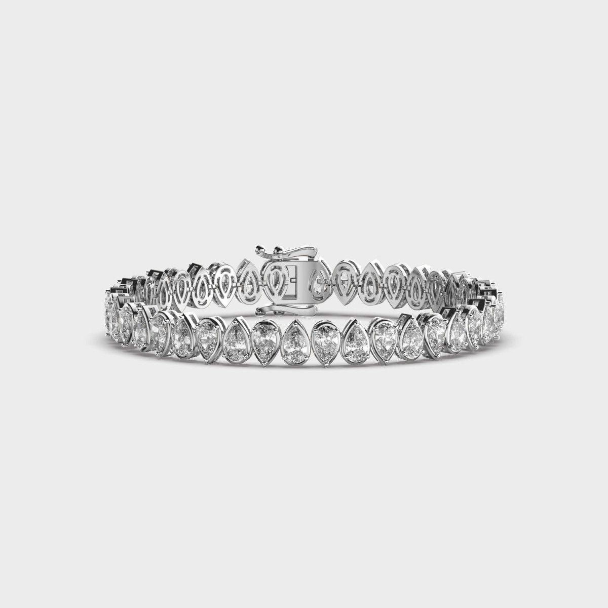 Pretty Woman Pear Diamond Bracelet