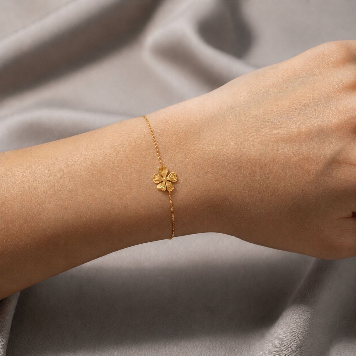 Floret Plain Gold Chain Bracelet