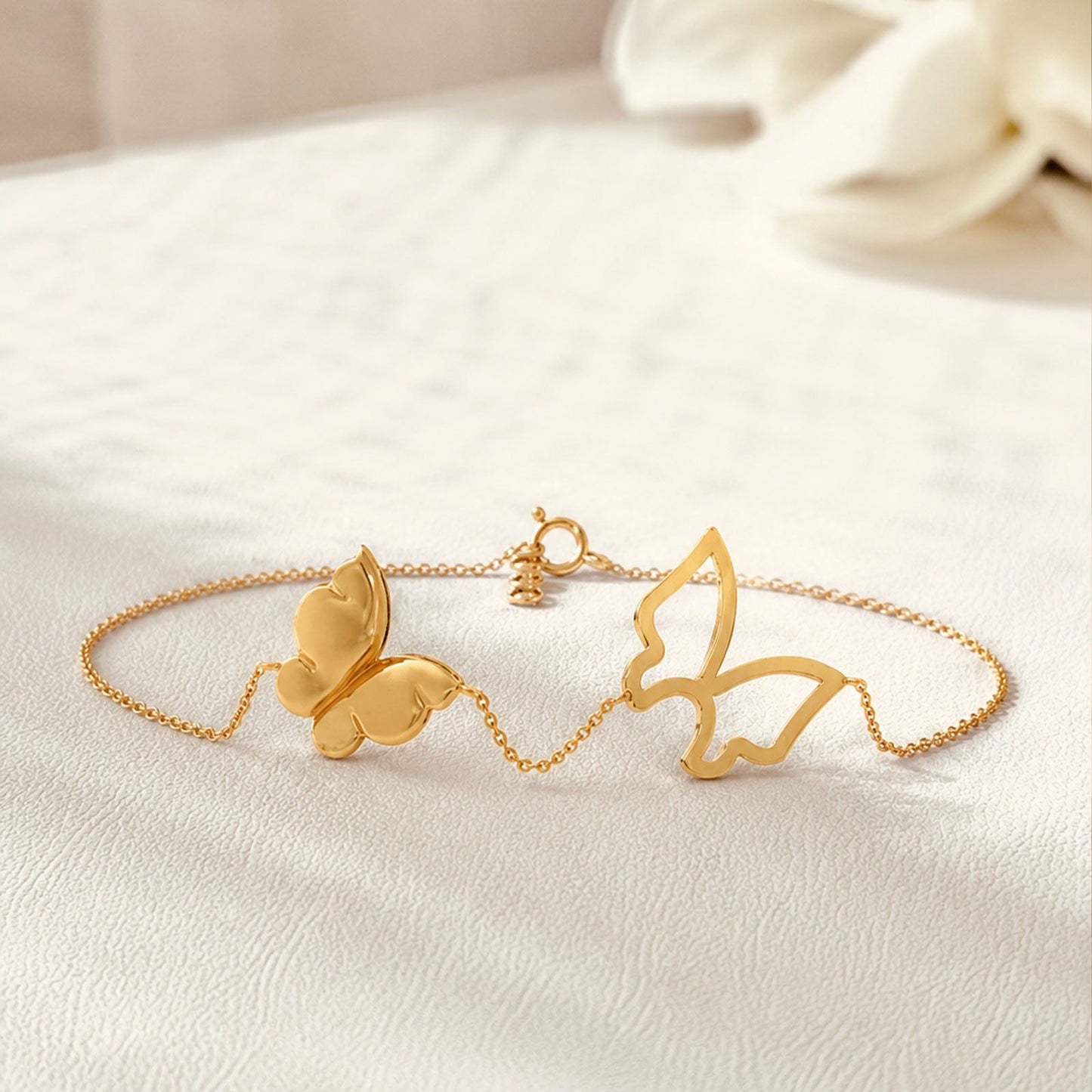 Butterfly Plain Gold Chain Bracelet