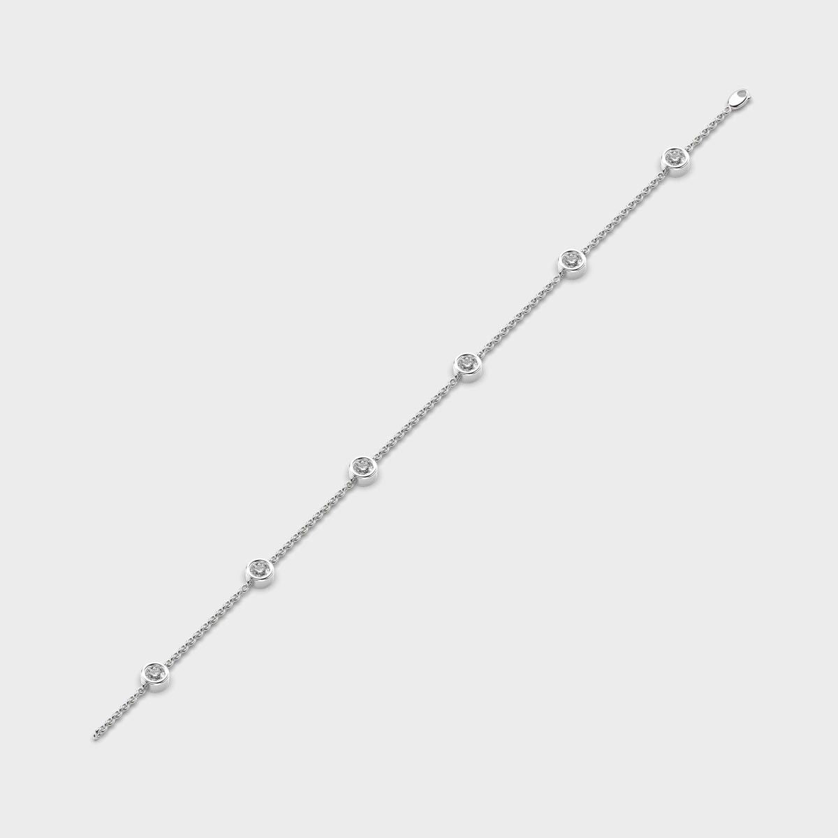 Minimal Celeste Round Diamond Bracelet