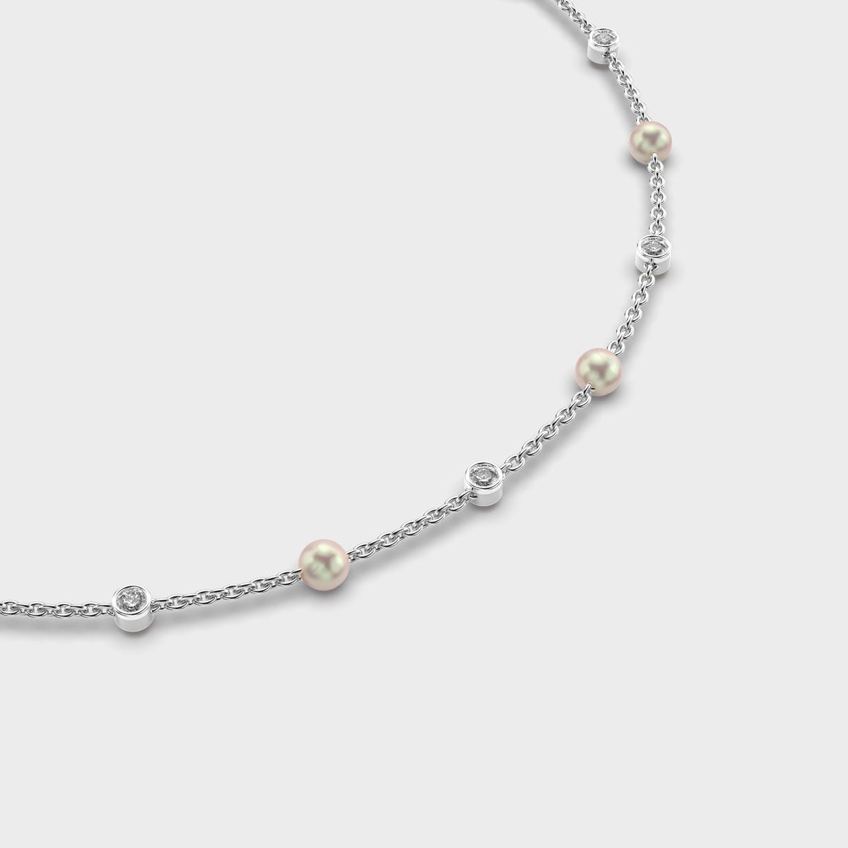 Elegant Pearl and Diamond Necklace