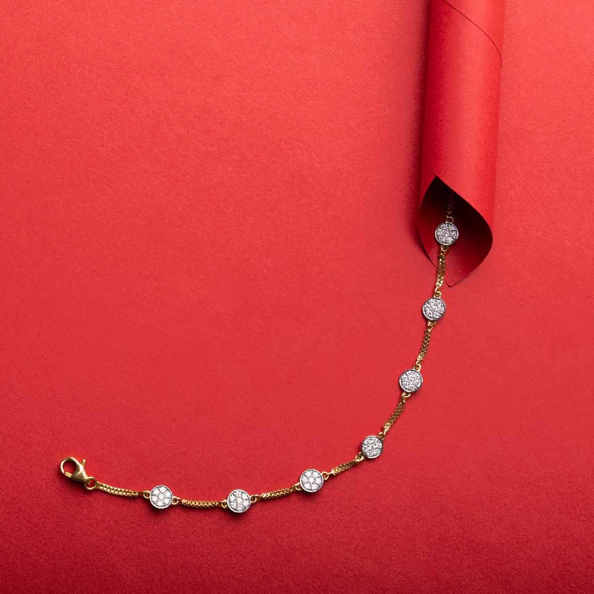 Refined Verge Diamond Bracelet
