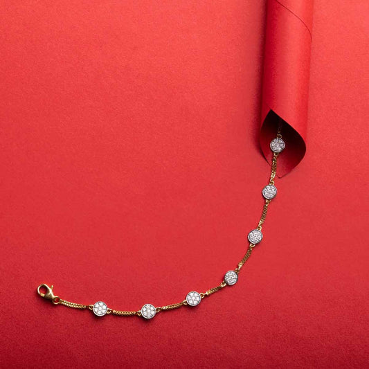 Refined Verge Diamond Bracelet