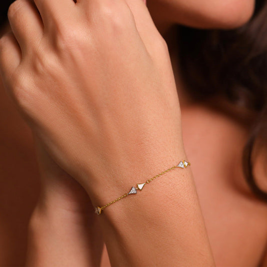 Vector Triangle-Link Diamond Chain Bracelet